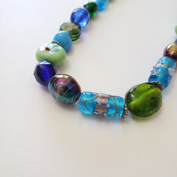 blue green glass beaded necklace - Picture 4 of 10